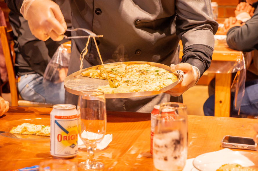 A pizzaria na sua casa