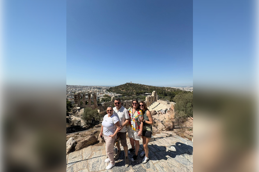 Entre os mares Egeu e Jônico